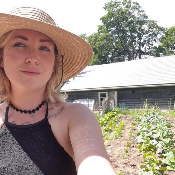 Meet your Posher, Lauren - Picture 1 of 1